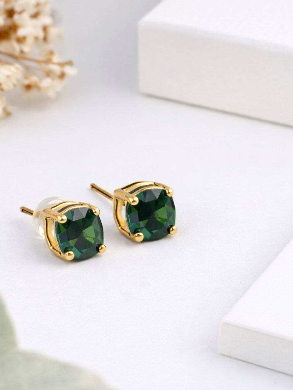 SE-52-Vintage Green CZ Stud Earrings Gold Tone Minimal Classic Everyday Jewelry - Picture 4 of 7